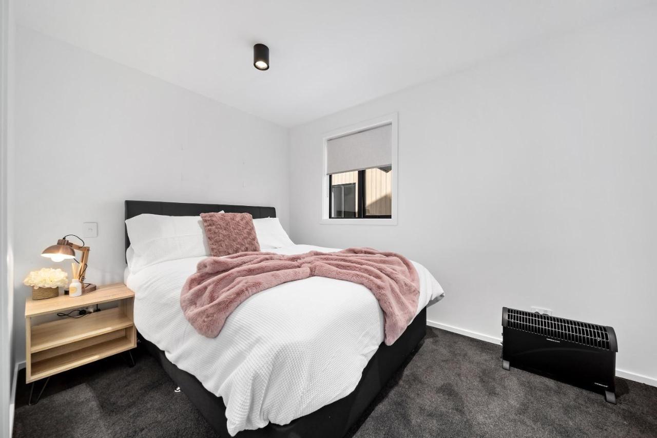 2 Bed 2 Bathroom Brand New Paradise 8 Mins To Cbd Queenstown Bagian luar foto